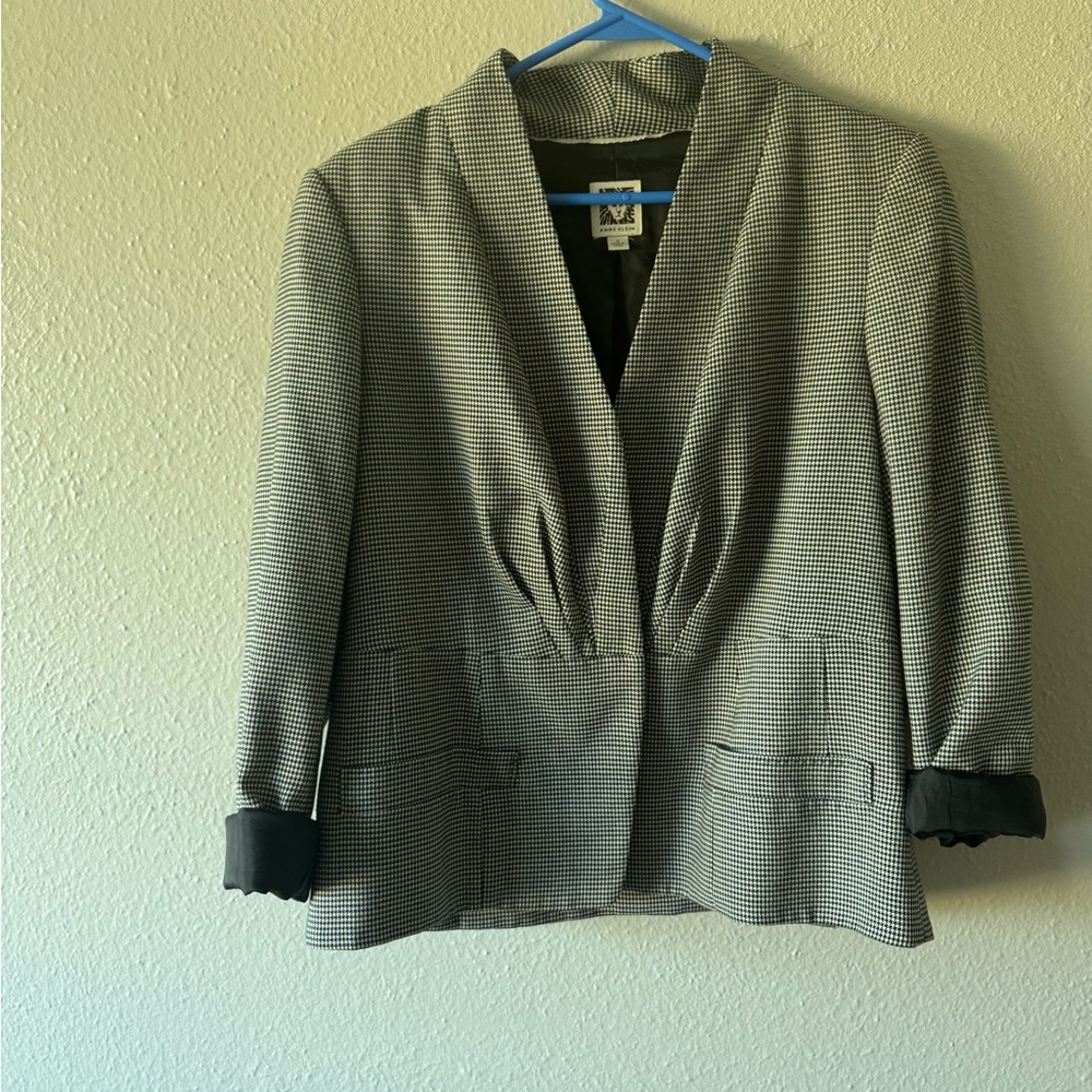 Stylish Black and White Blazer